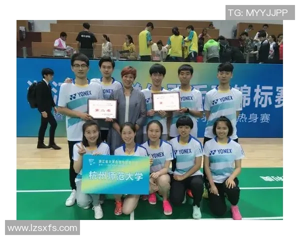 赛后分析：深圳羽毛球队与武汉羽毛球队的团队协作与战术对比探讨