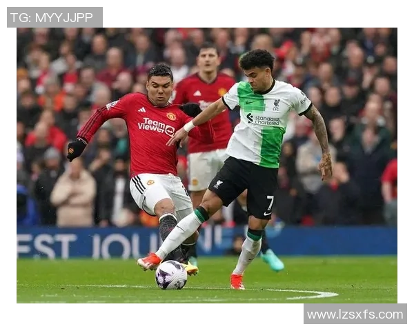 英超激战利物浦与阿森纳战成平局争议判罚引发全场热议